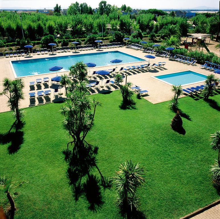 מנפרדוניה African Beach Hotel-Residence מראה חיצוני תמונה